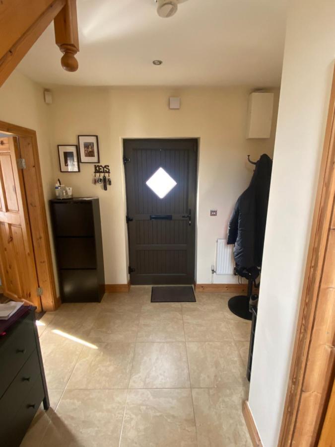 Town Villa With Charming Garden, Bbq Area & Sleeps 6 Cashel  Extérieur photo
