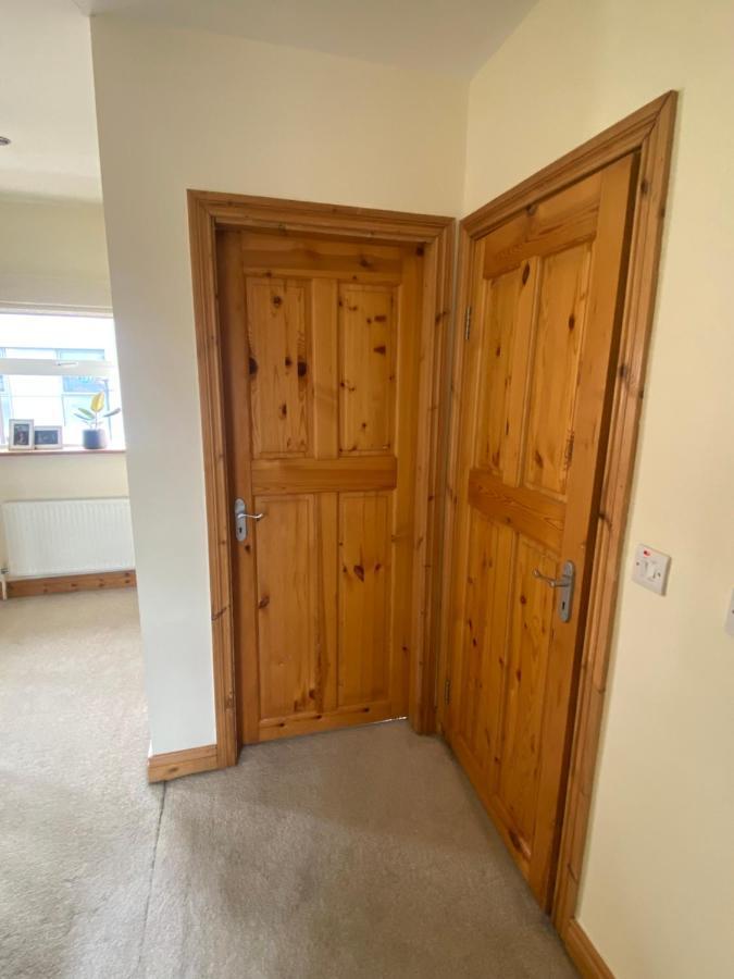 Town Villa With Charming Garden, Bbq Area & Sleeps 6 Cashel  Extérieur photo
