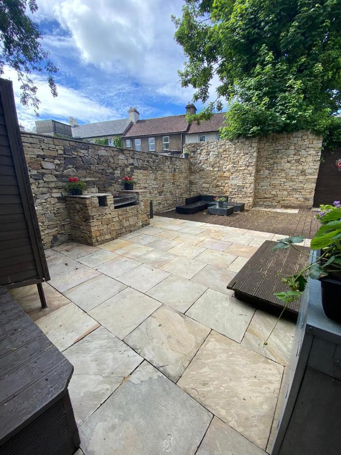 Town Villa With Charming Garden, Bbq Area & Sleeps 6 Cashel  Extérieur photo
