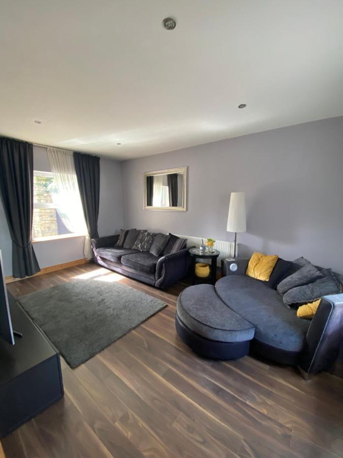 Town Villa With Charming Garden, Bbq Area & Sleeps 6 Cashel  Extérieur photo